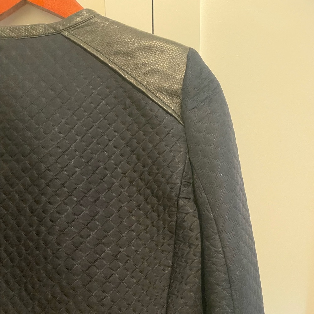 Club Monaco Cropped Jacket - Picture 4 of 11